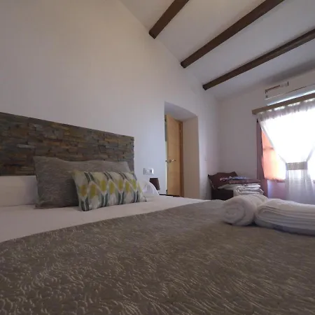 Apartamentos Fuente Nueva II Caces Zewnętrze zdjęcie